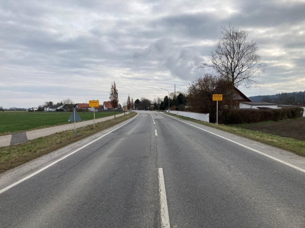 Staatliches Bauamt saniert St 2074 von Oberahrain bis Wörth