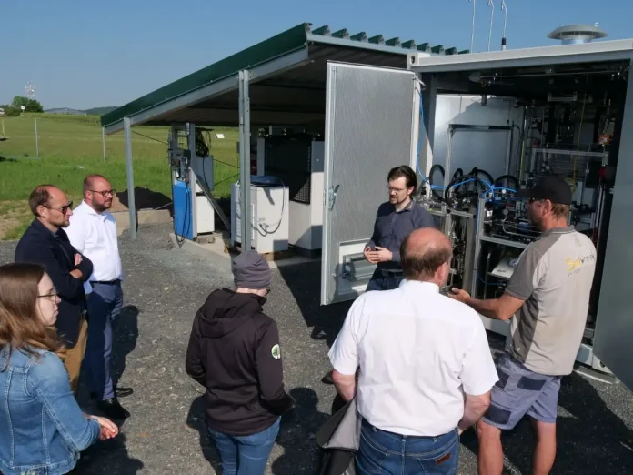 Am Steinrücken bei Niederfüllbach wird bald Wasserstoff produziert