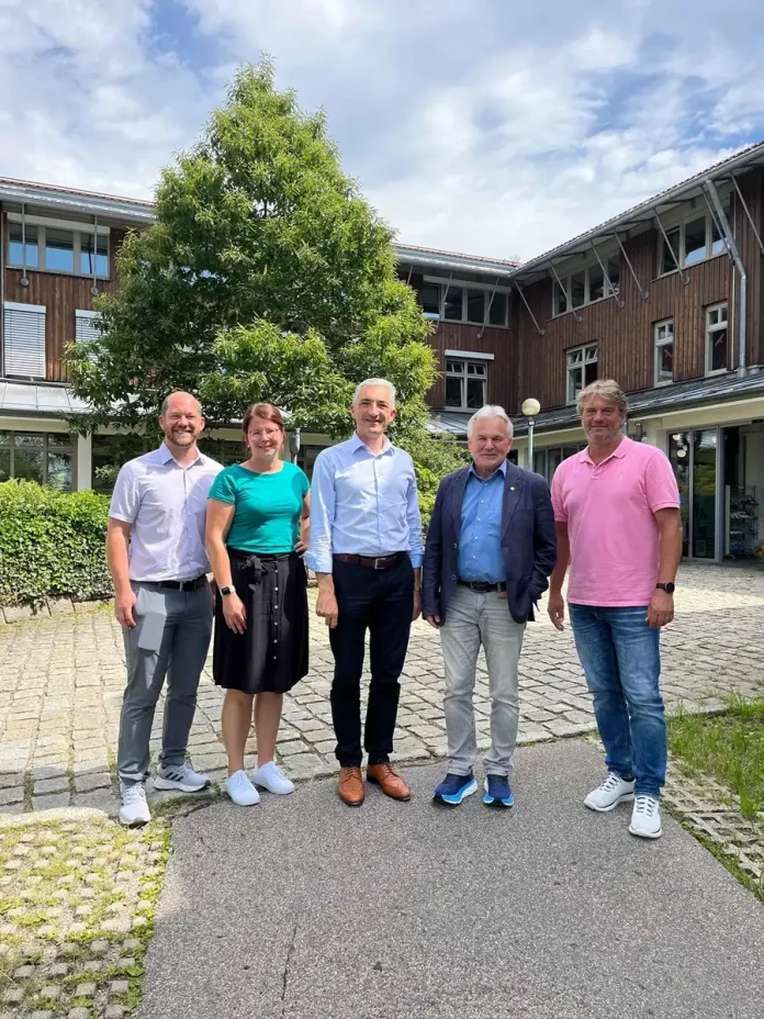 Sportförderung im Landkreis Landrat Dr. Ronny Raith tauscht sich mit dem Bayerischen Landessportverband aus