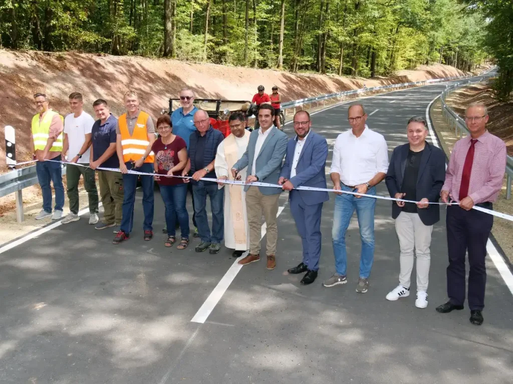 Bauzeit im Rekordtempo: Seßlacher Berg ist wieder für den Verkehr frei