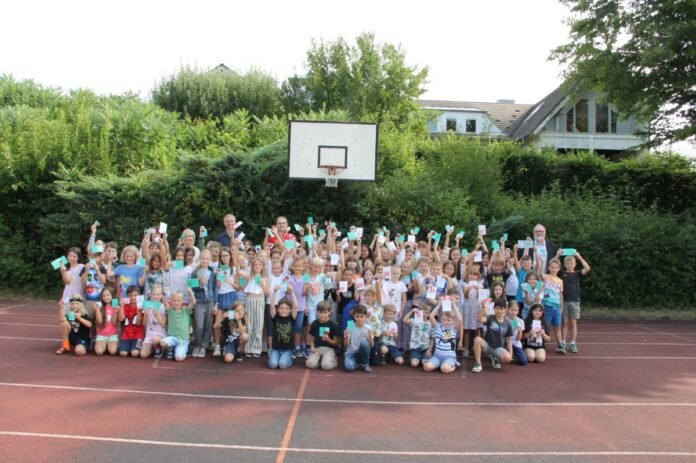 Schwimmabzeichen für Grubweger Grundschüler