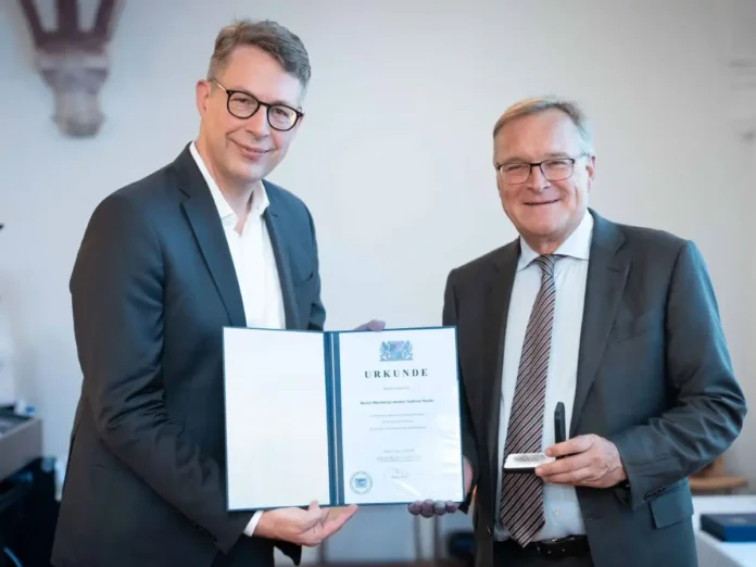 OB Starke wird mit dem Denkmalschutz-Oscar geehrt