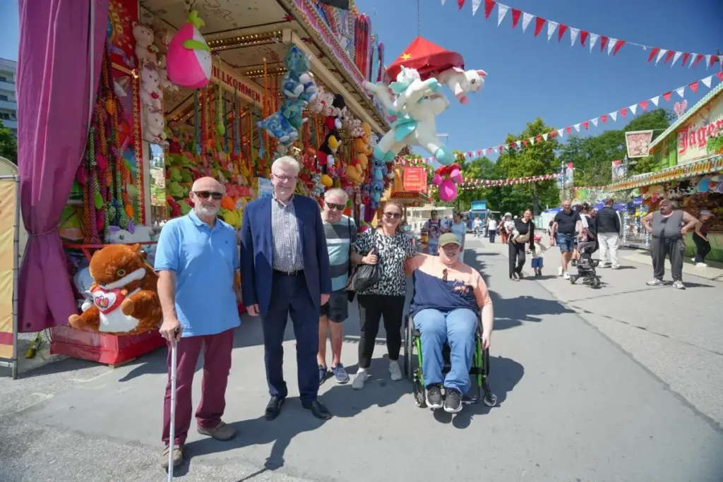 Unbeschwerte Stunden beim Volksfest genossen