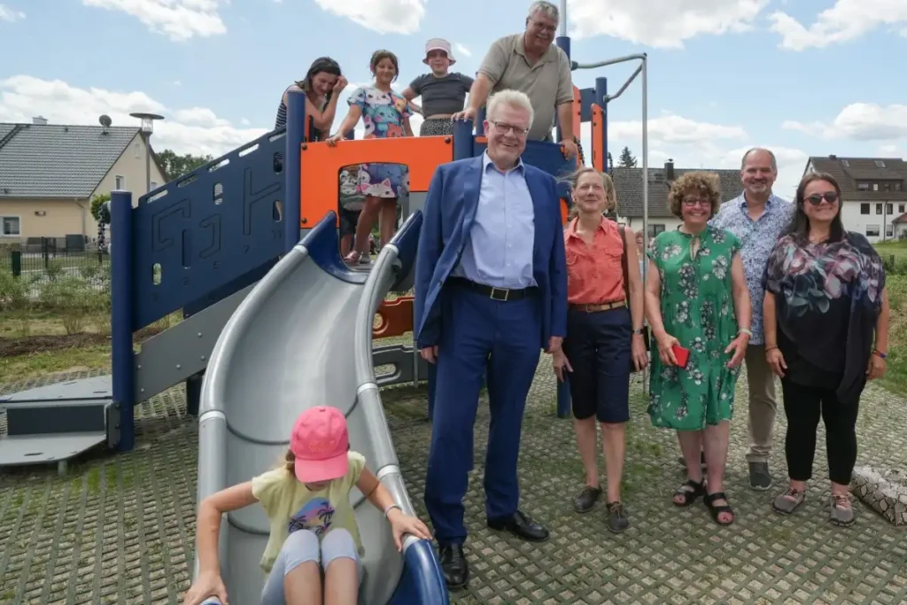 Neuer Spielplatz für Laineck