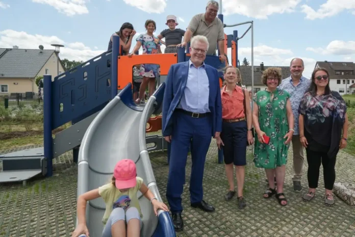Neuer Spielplatz für Laineck