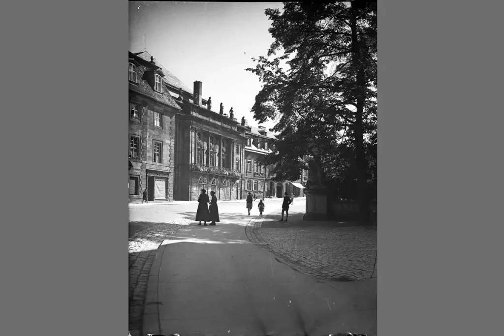 Architektur und Fotokunst: Die Sammlung Hans & Fritz Lauterbach