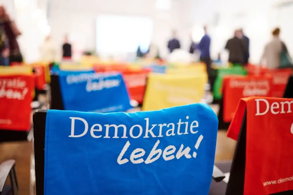 Demokratie muss leben!