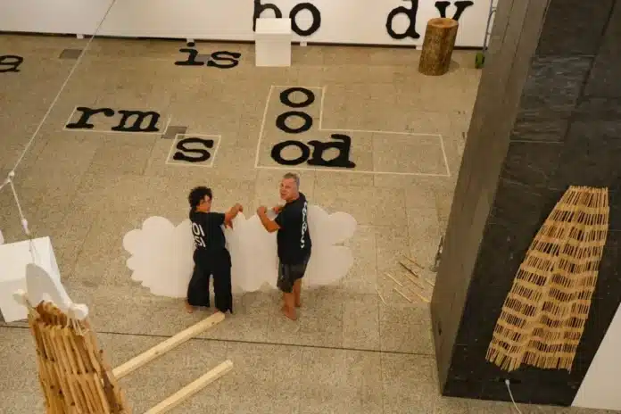 Kunstperformance im Neuen Rathaus Kunstperformance im Neuen Rathaus