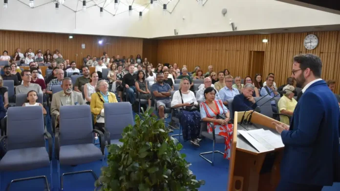 Bayreuth begrüßt eingebürgerte Staatsangehörige Bayreuth begrüßt eingebürgerte Staatsangehörige