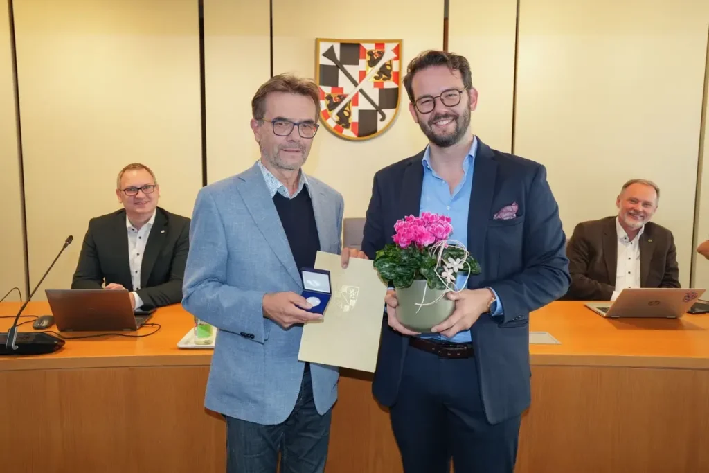 Bayreuth-Medaille in Silber an Stadtrat Dr. Torsten Lange verliehen