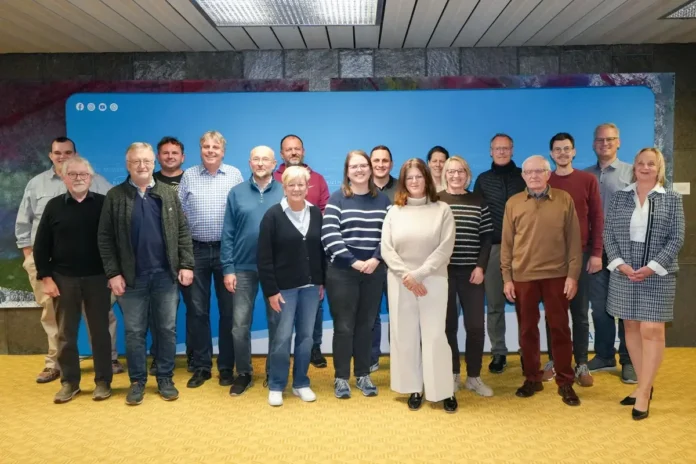 Die neuen Stadtbezirksvorsteher wurden bei ihrer ersten Sitzung im Neuen Rathaus vorgestellt. | Foto: Stadt Bayreuth