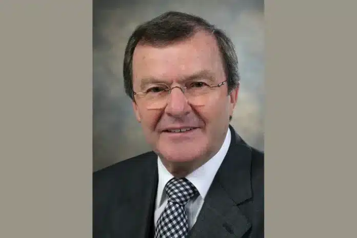 Landshut trauert: Altoberbürgermeister Josef Deimer ist am Mittwochabend im Alter von 90 Jahren verstorben Landshut trauert: Altoberbürgermeister Josef Deimer ist am Mittwochabend im Alter von 90 Jahren verstorben