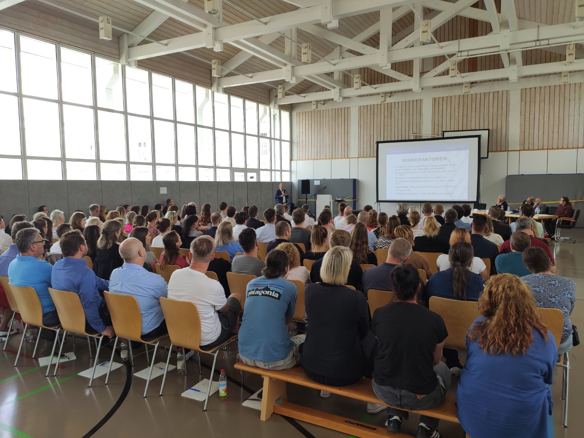 Forensisch-Juristisches Symposium im Bezirksklinikum Straubing geht in zweite Runde