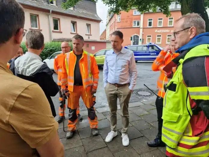Überflutete Straßen und vollgelaufene Keller Überflutete Straßen und vollgelaufene Keller – Stadt Hof sucht kurz- und langfristige Lösungen