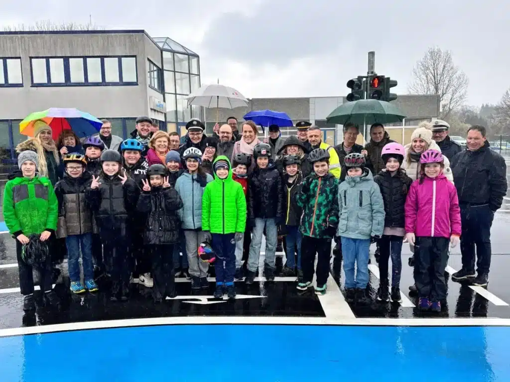 Verkehrsübungsplatz eröffnet – Verkehrserziehung auf ehemaligem Autohausgelände