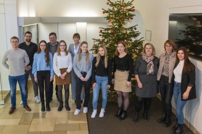 Herausragende Leistungen der Azubis bei der Stadt Hof