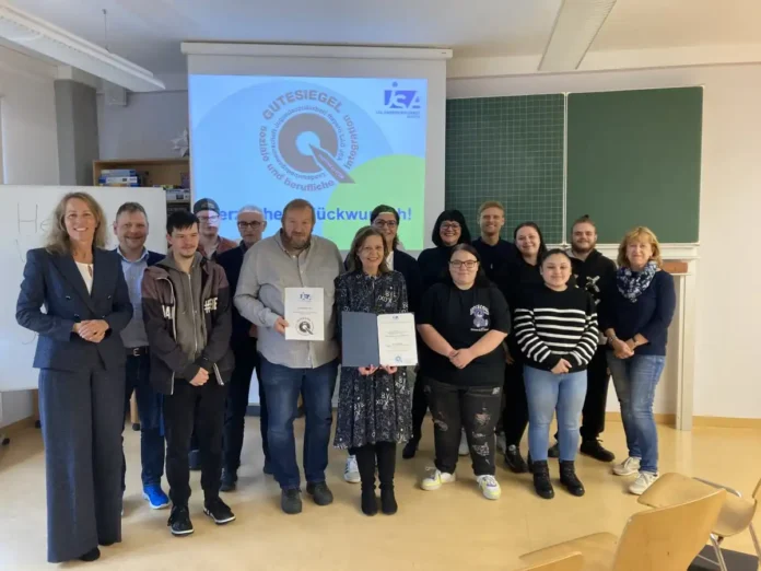 Hofer Jugendwerkstatt erhält Gütesiegel für das Projekt „JobCoaching“