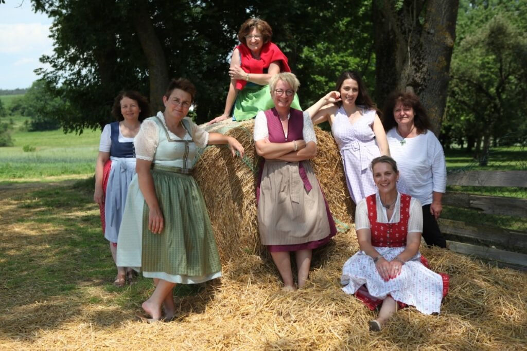 Zweite Auflage des Trachtenflohmarkts beim Steinbacher Hoffest