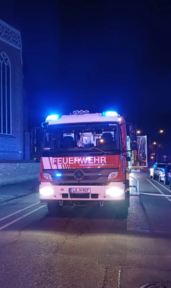 Automatische Brandmeldeanlage alarmiert zu Kleinbrand in einem Landshuter Altersheim