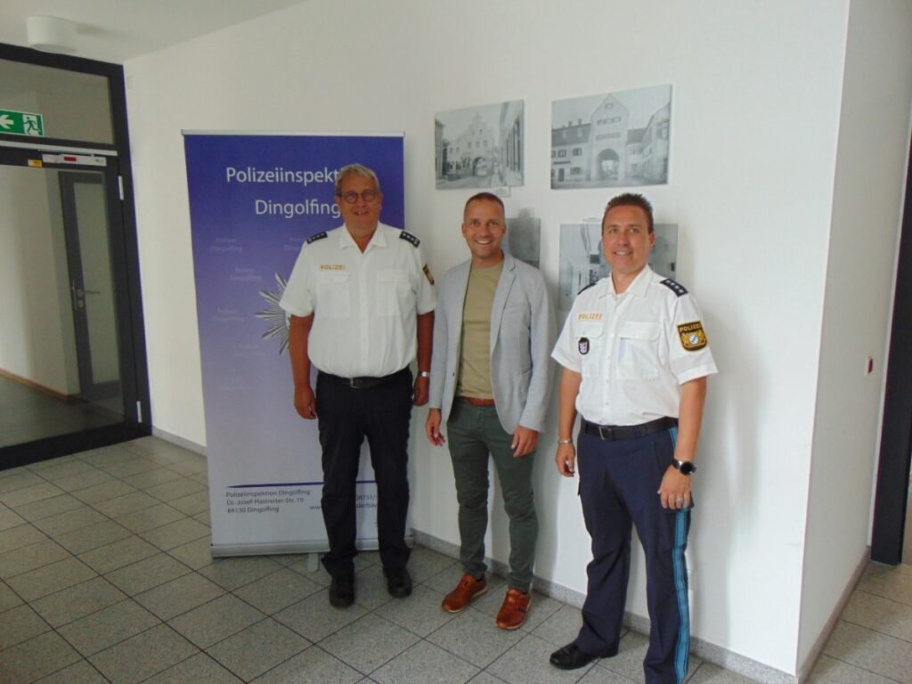 Besuch des Bürgermeisters bei der PI Dingolfing