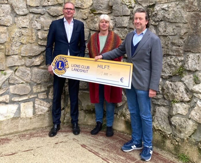 Lions Club Landshut spendet 1000 Euro an ZAK Landshut