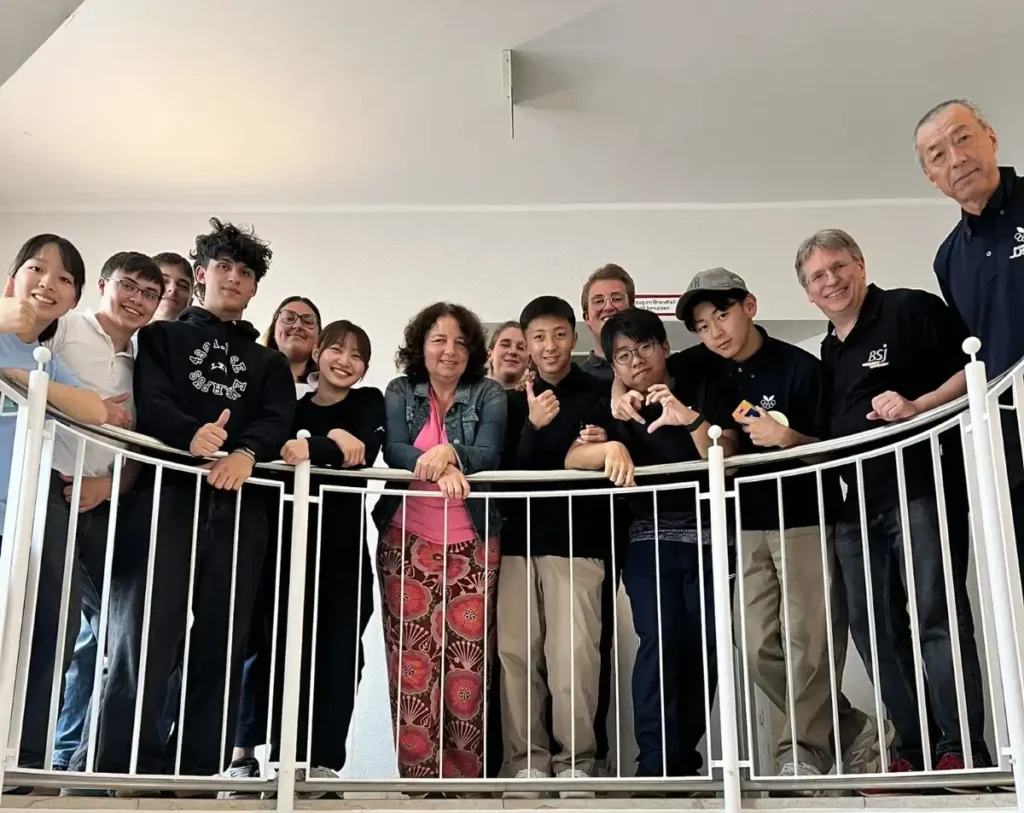 Japanische Sportjugend-Delegation besucht Abgeordnetenbüro von Ruth Müller, MdL