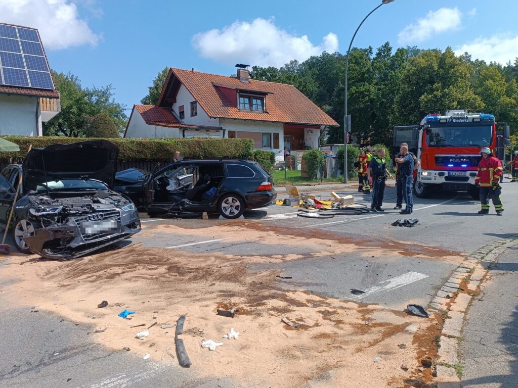 Schwerer Verkehrsunfall auf der Veldener Straße in Landshut