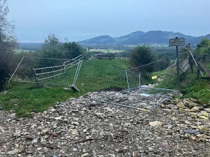 Einbruch und Vandalismus in Burg Falkenstein