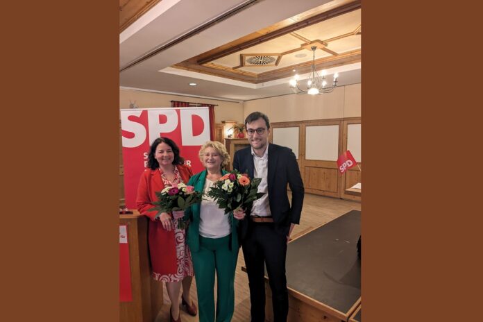 NiederbayernSPD bestätigt Führungsspitze